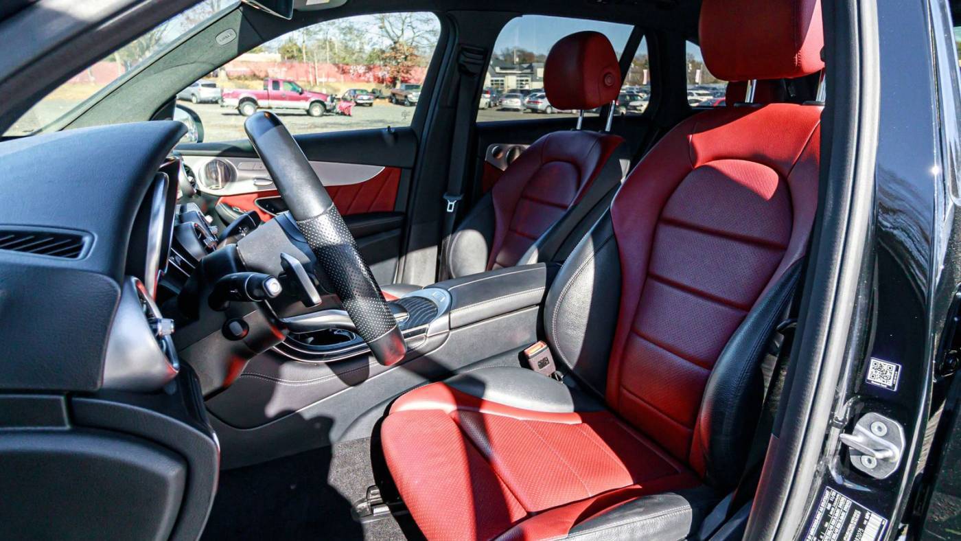 2021 Mercedes-Benz GLC GLC 300 — SUV — 56,871 mi — Commack, NY