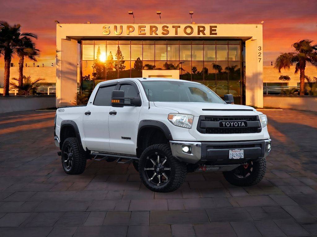 2017 Toyota Tundra SR5
