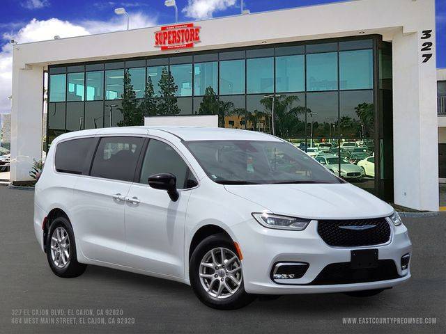 2025 Chrysler Pacifica Select — Minivan — 2,936 mi — El Cajon, CA