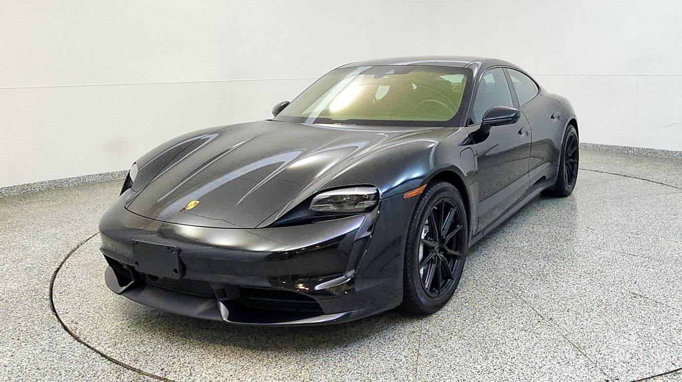 2020 Porsche Taycan Turbo