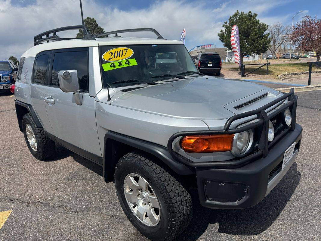 2007 Toyota FJ Cruiser Base — SUV — 183,261 mi — Colorado Springs, CO