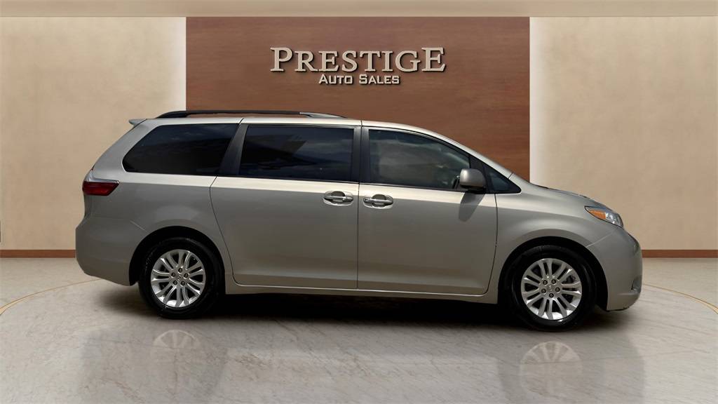 2015 Toyota Sienna XLE — Minivan — 45,213 mi — Ocala, FL