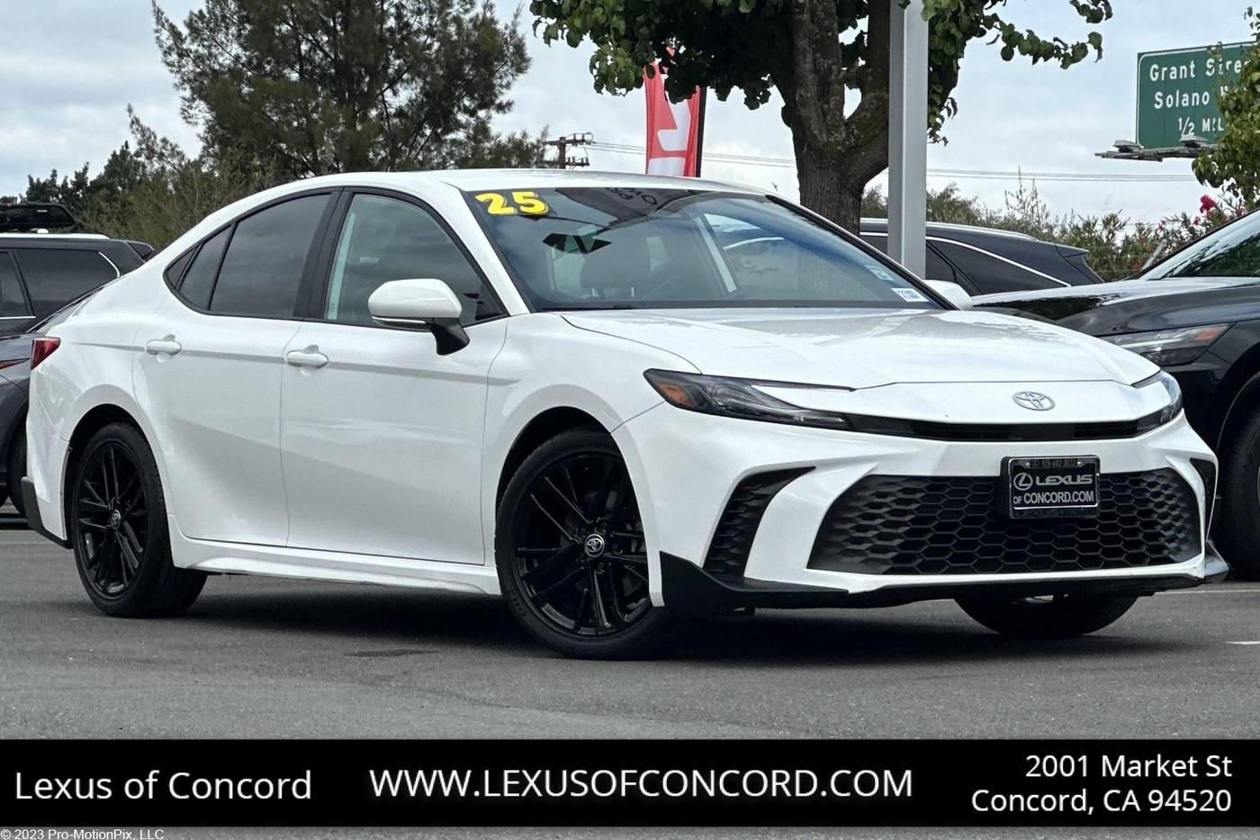 2025 Toyota Camry Hybrid SE — Sedan — 45,246 mi — Concord, CA