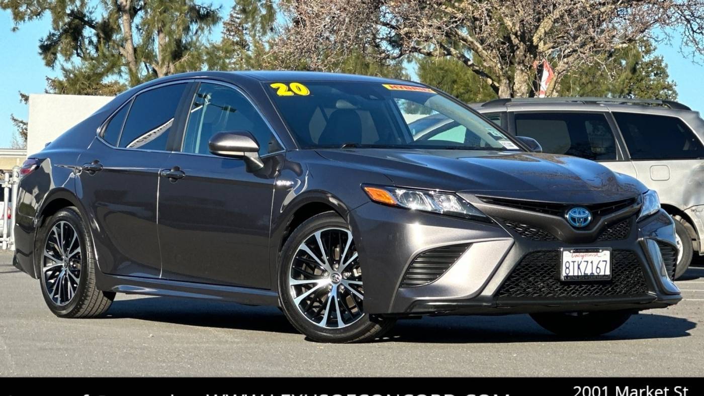 2020 Toyota Camry Hybrid SE — Sedan — 58,255 mi — Concord, CA
