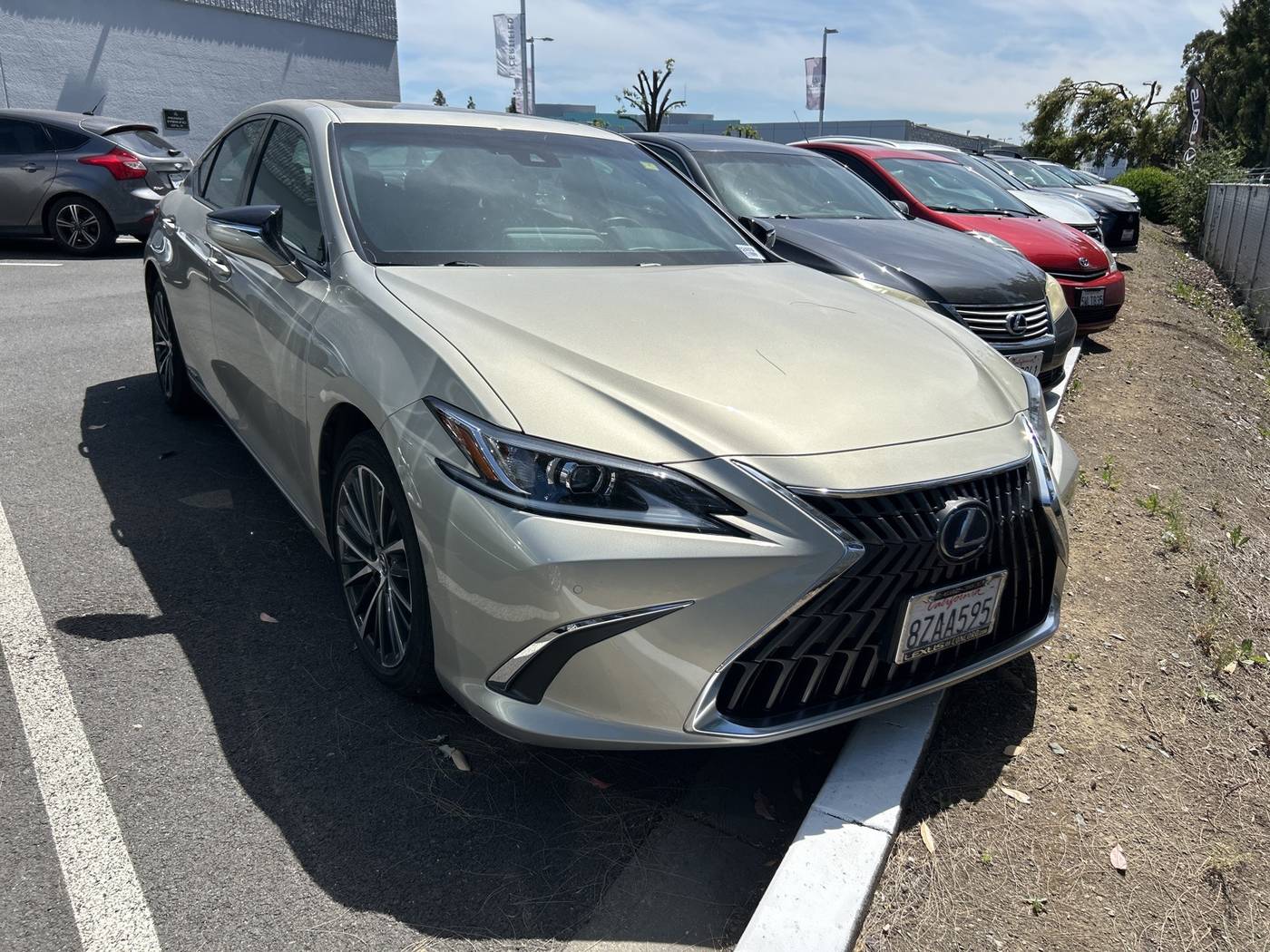 2022 Lexus ES ES 300h — Sedan — 18,787 mi — Concord, CA