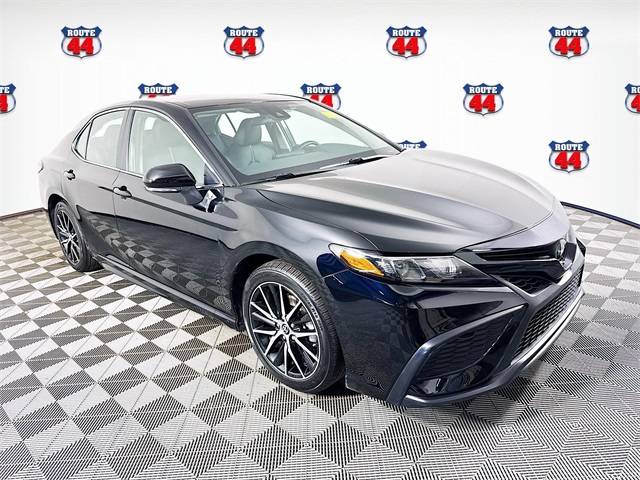 2023 Toyota Camry SE — Sedan — 56,950 mi — Raynham, MA