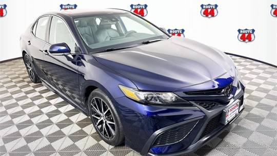 2022 Toyota Camry SE — Sedan — 29,620 mi — Raynham, MA