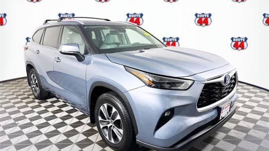 2022 Toyota Highlander Hybrid XLE — SUV — 50,063 mi — Raynham, MA