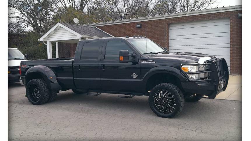 2016 Ford Super Duty F-350 Platinum — Pickup Truck — 156,539 mi — Shelbyville, TN