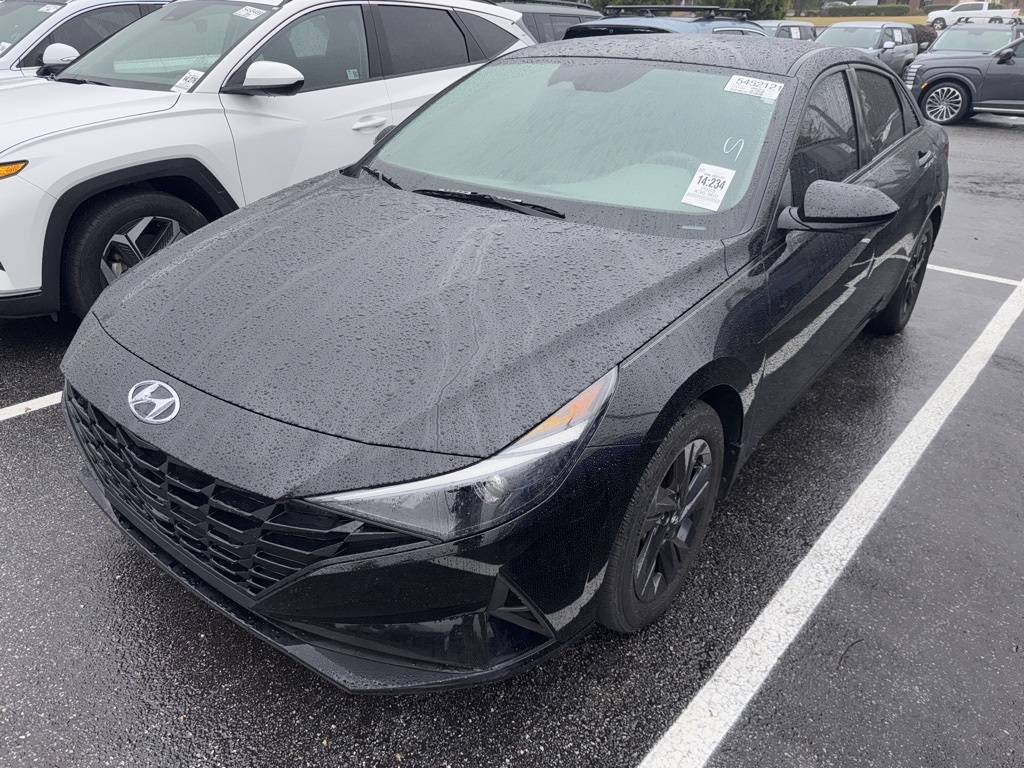 2023 Hyundai Elantra SEL — Sedan — 5 mi — Cumming, GA