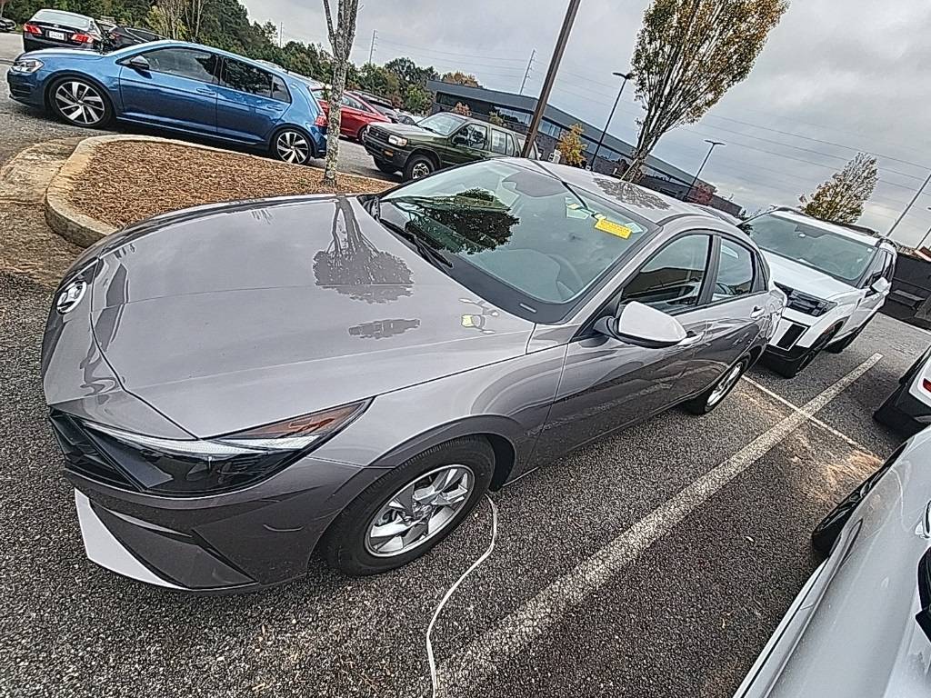 2023 Hyundai Elantra SE — Sedan — 8,467 mi — Cumming, GA