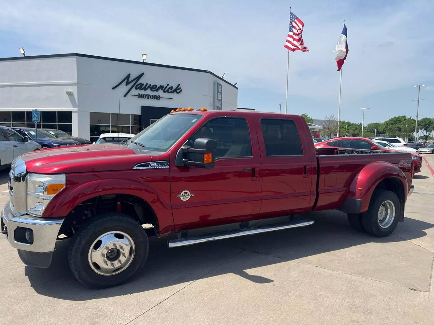 2016 Ford Super Duty F-350 Platinum — Pickup Truck — 111,576 mi — Lewisville, TX
