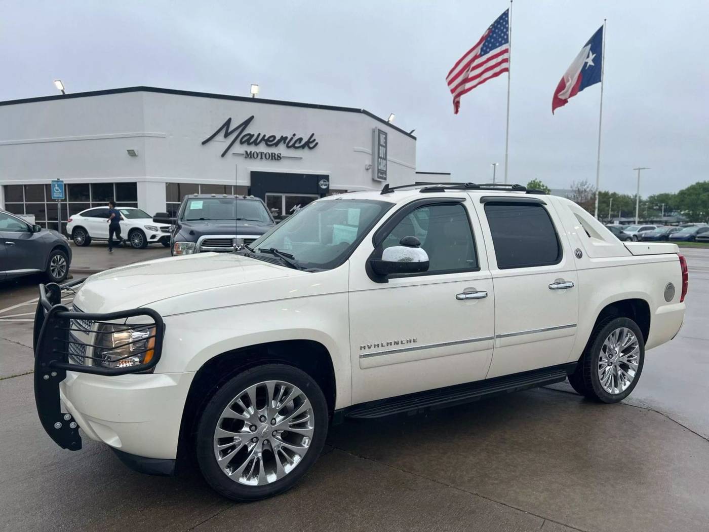 2013 Chevrolet Avalanche LTZ — Pickup Truck — 80,645 mi — Lewisville, TX