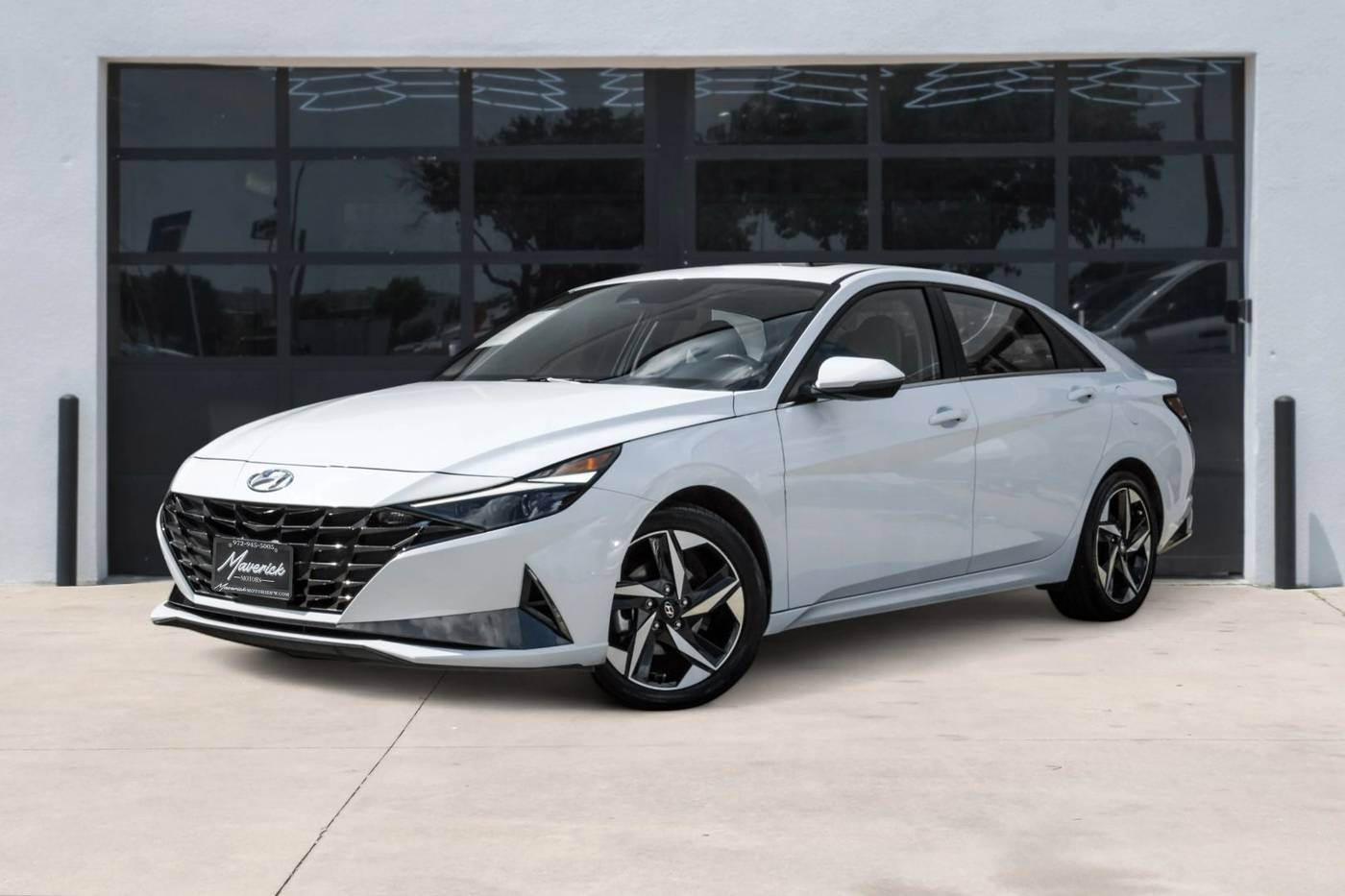 2022 Hyundai Elantra Hybrid Limited — Sedan — 51,274 mi — Lewisville, TX