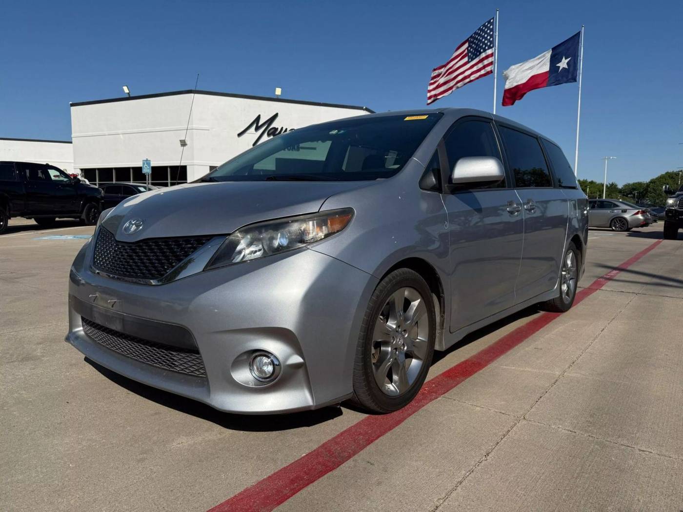 2012 Toyota Sienna SE — Minivan — 119,745 mi — Lewisville, TX