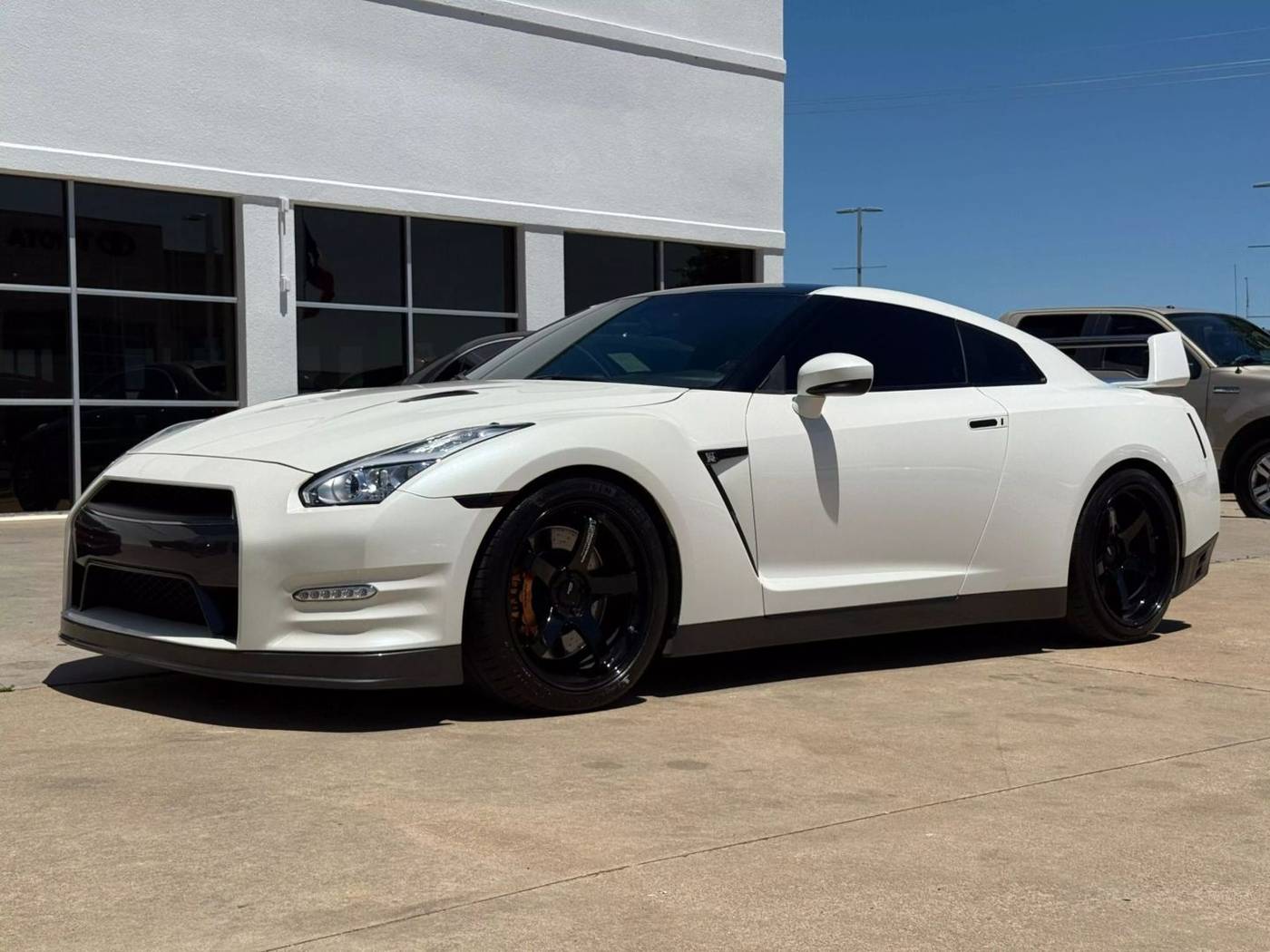 2015 Nissan GT-R Premium — Coupe — 45,360 mi — Lewisville, TX