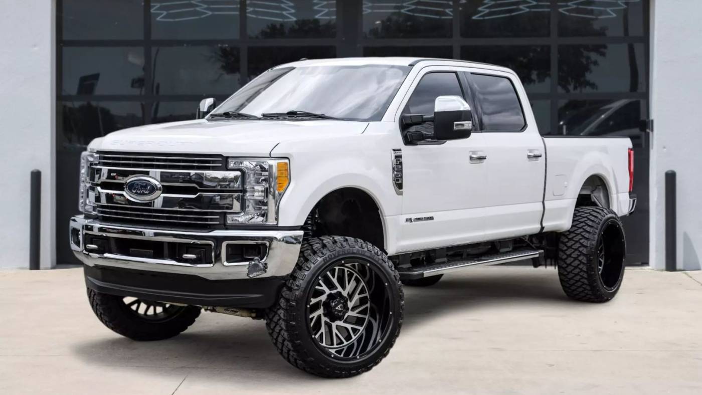 2017 Ford Super Duty F-250 Lariat — Pickup Truck — 74,010 mi — Lewisville, TX