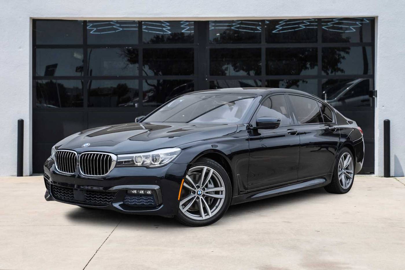 2016 BMW 7 Series 740i — Sedan — 51,235 mi — Lewisville, TX