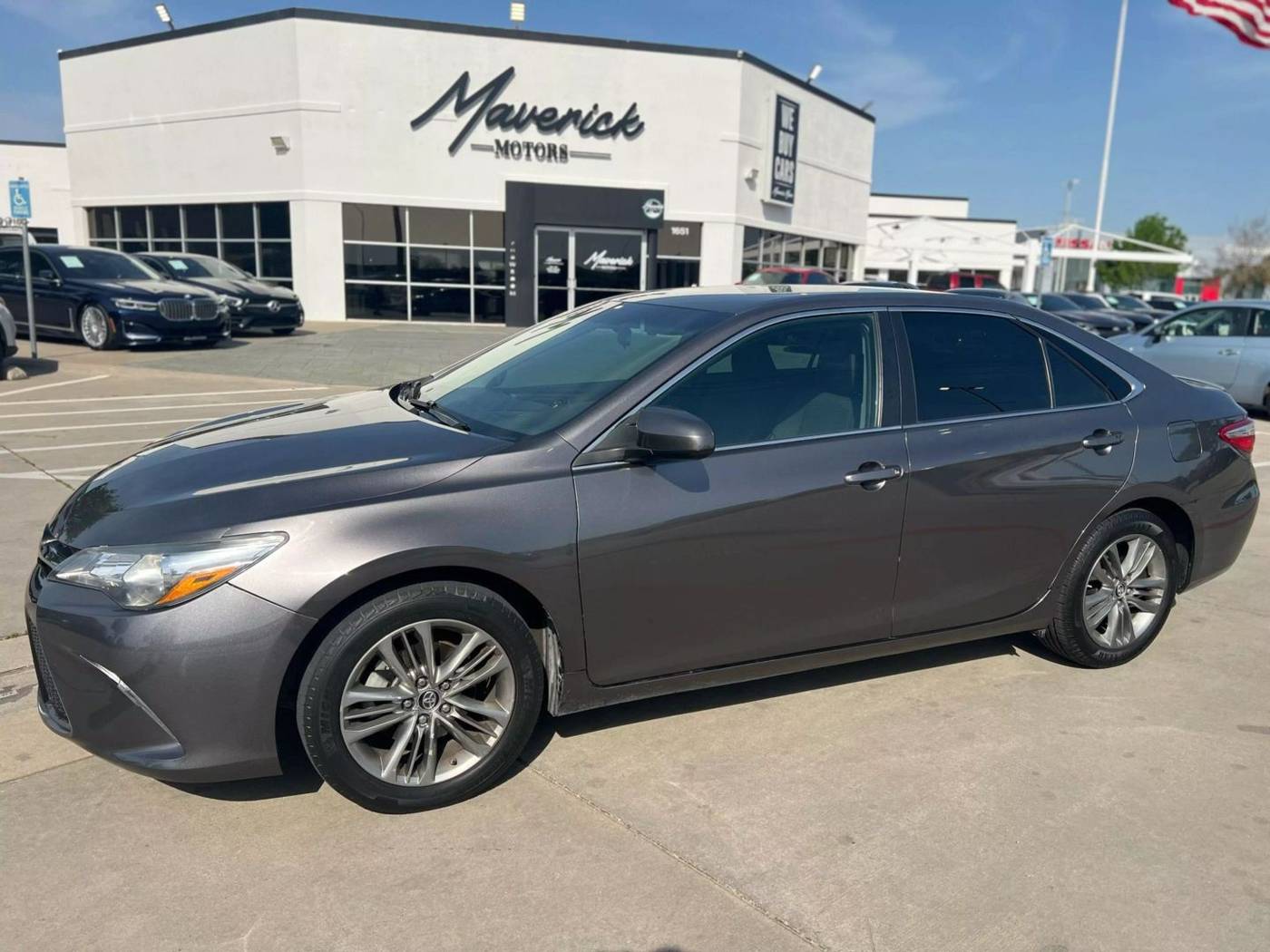 2017 Toyota Camry SE — Sedan — 117,088 mi — Lewisville, TX
