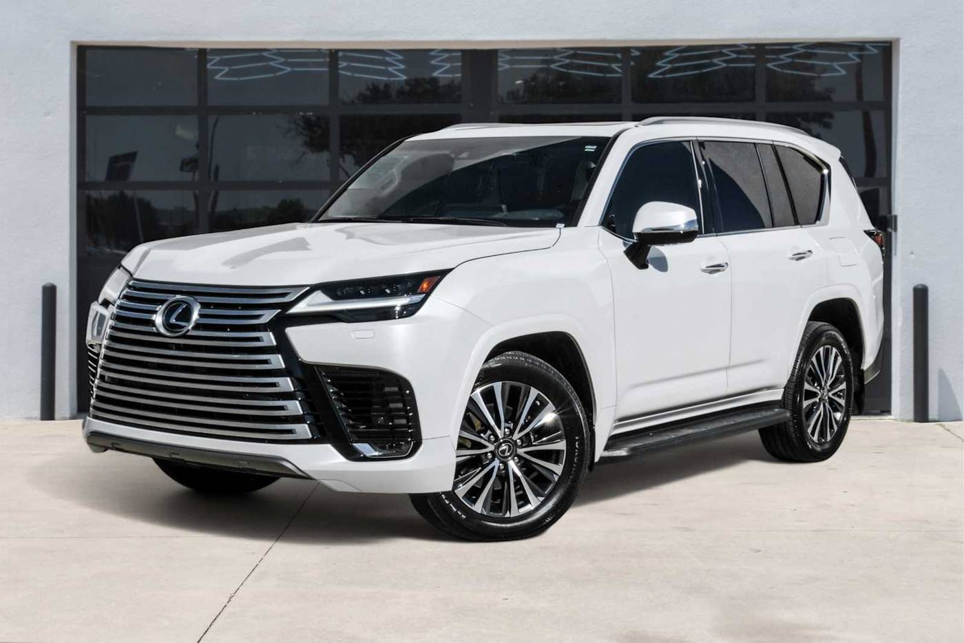 2023 Lexus LX 600 Premium