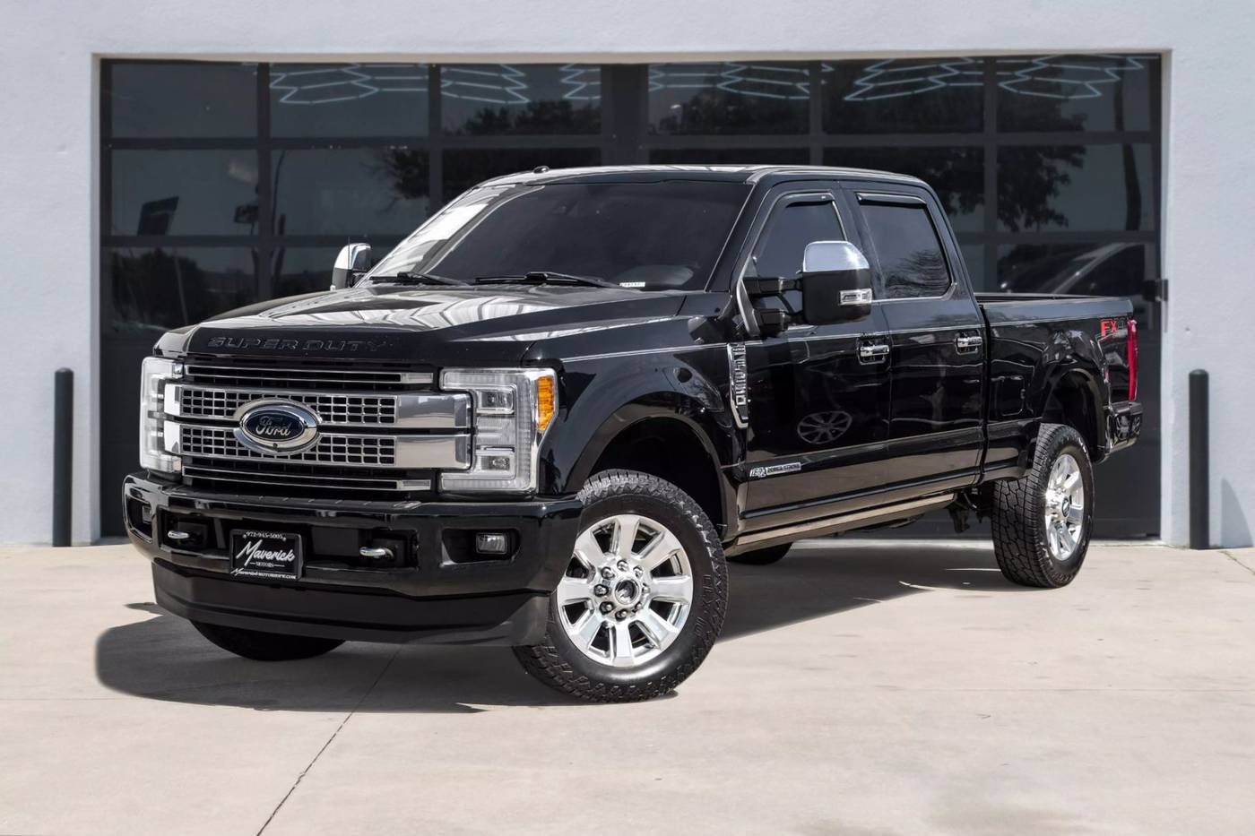 2017 Ford Super Duty F-250 Platinum — Pickup Truck — 113,465 mi — Lewisville, TX