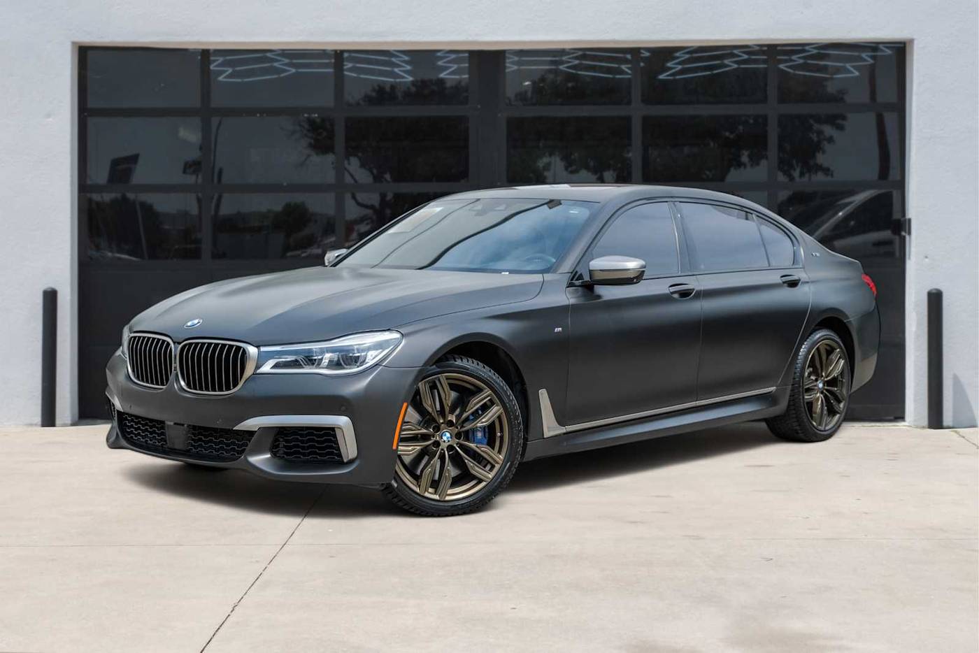 2017 BMW 7 Series M760i xDrive
