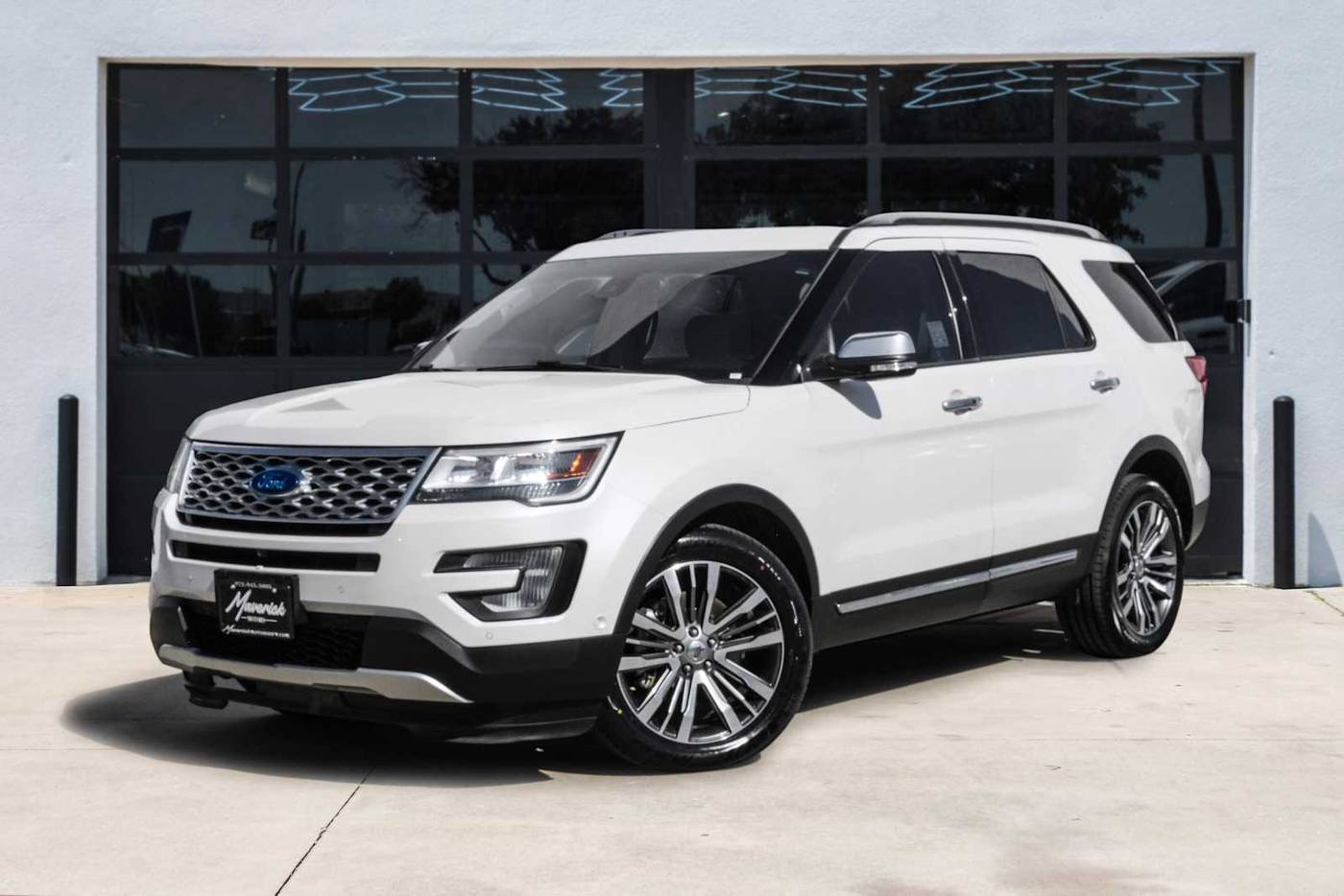 2017 Ford Explorer Platinum — SUV — 80,875 mi — Lewisville, TX