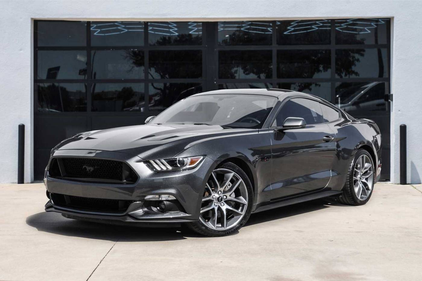2017 Ford Mustang GT Premium — Coupe — 36,724 mi — Lewisville, TX