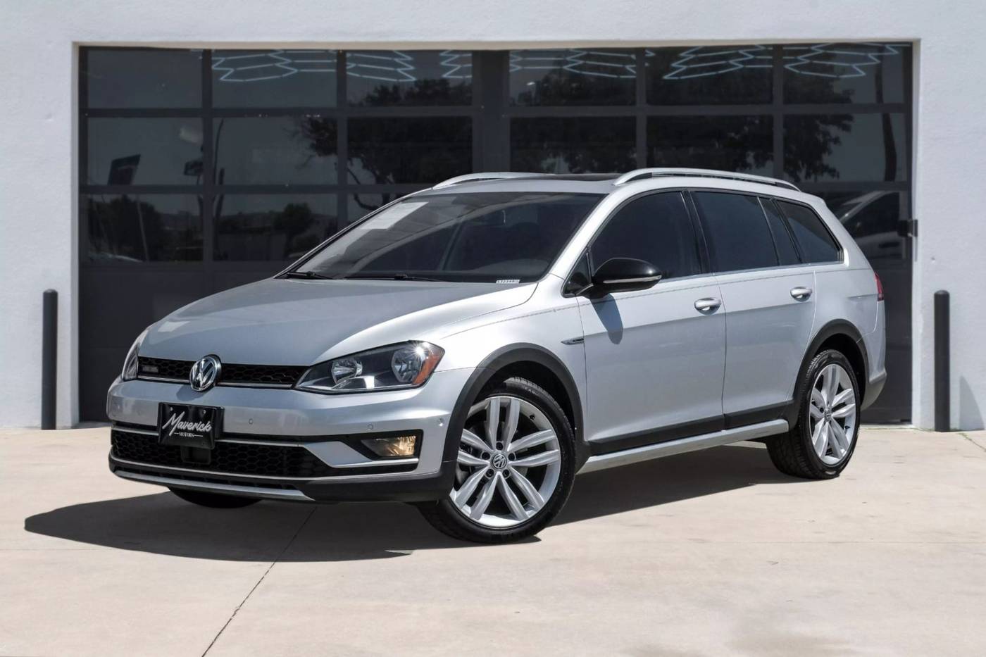 2017 Volkswagen Golf Alltrack SE — Wagon — 81,130 mi — Lewisville, TX