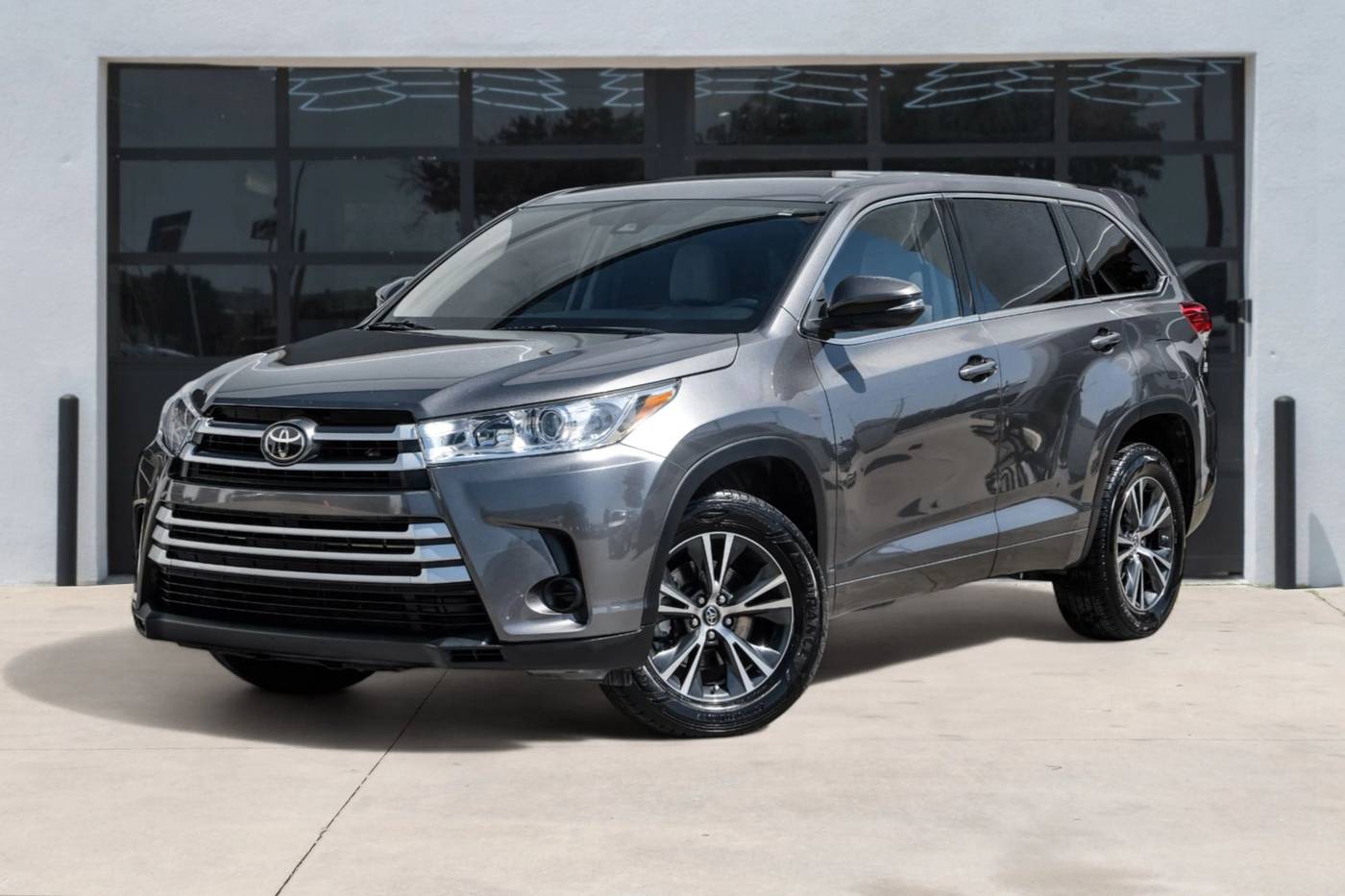 2017 Toyota Highlander LE V6 — SUV — 96,034 mi — Lewisville, TX