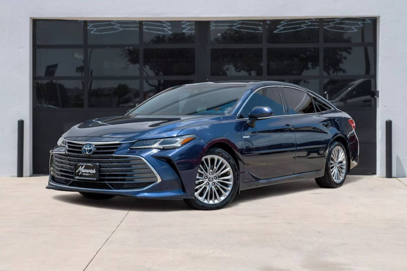 2019 Toyota Avalon Hybrid XLE — Sedan — 56,384 mi — Lewisville, TX