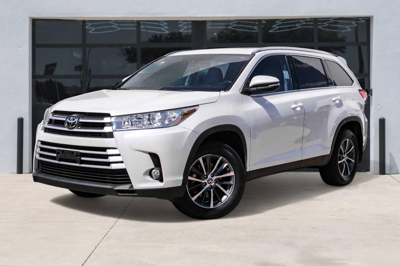 2019 Toyota Highlander XLE — SUV — 61,963 mi — Lewisville, TX
