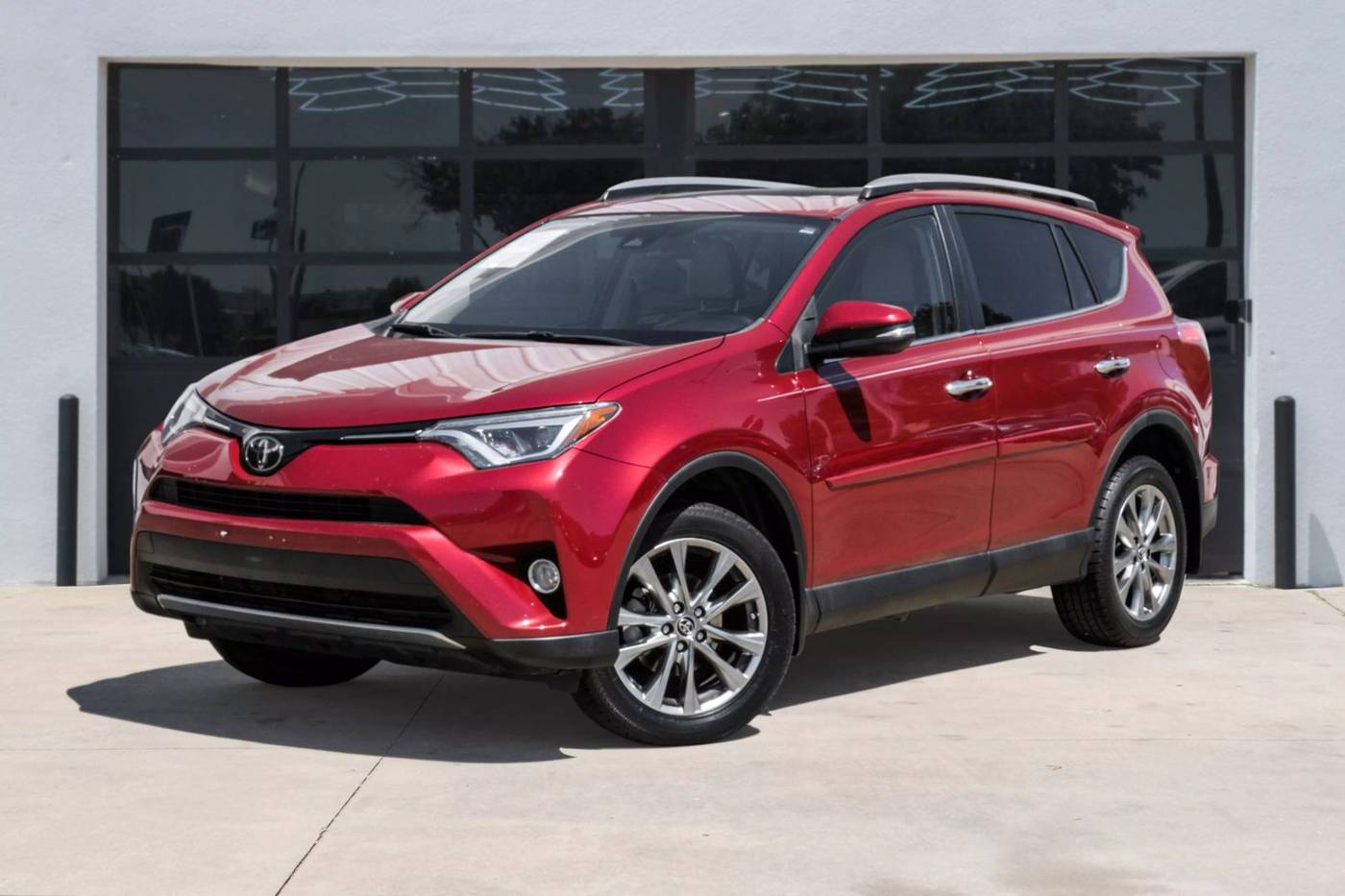 2018 Toyota RAV4 Platinum — SUV — 65,210 mi — Lewisville, TX