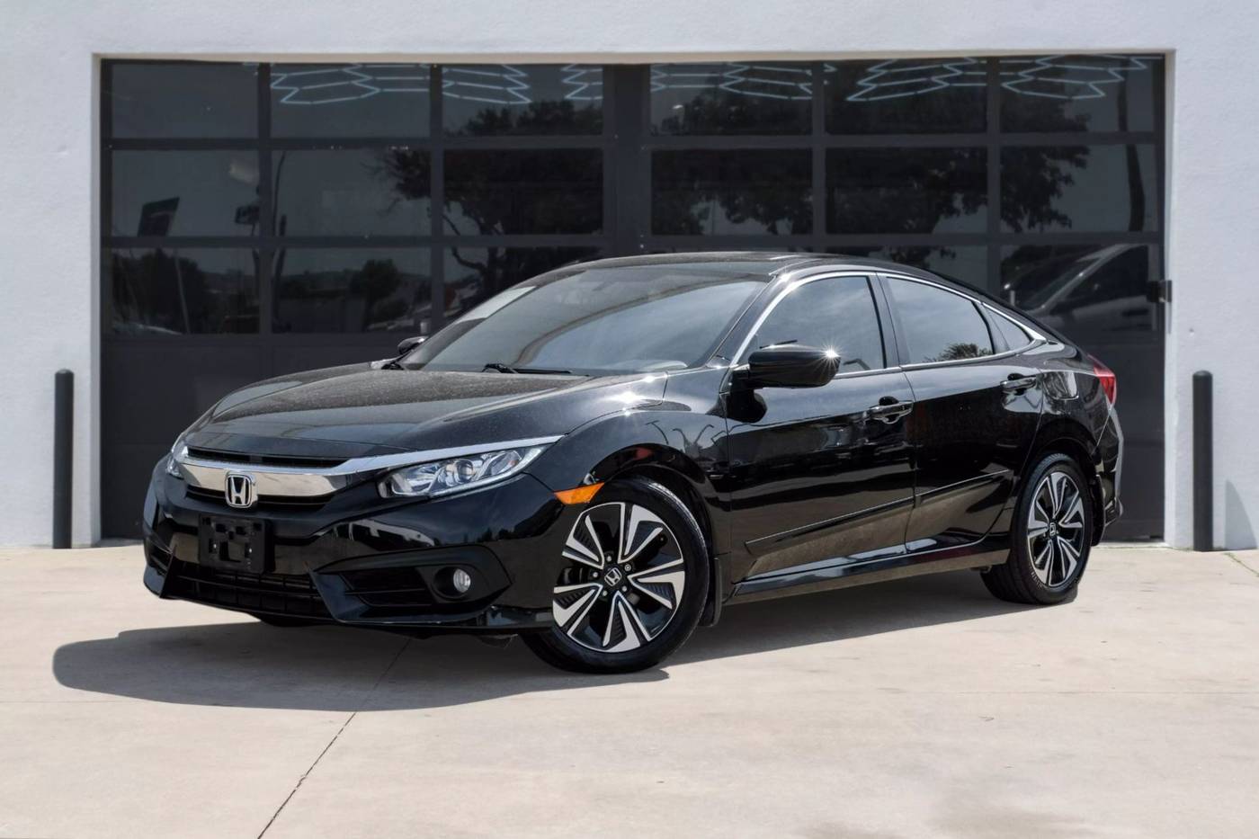 2016 Honda Civic EX-T — Sedan — 121,452 mi — Lewisville, TX