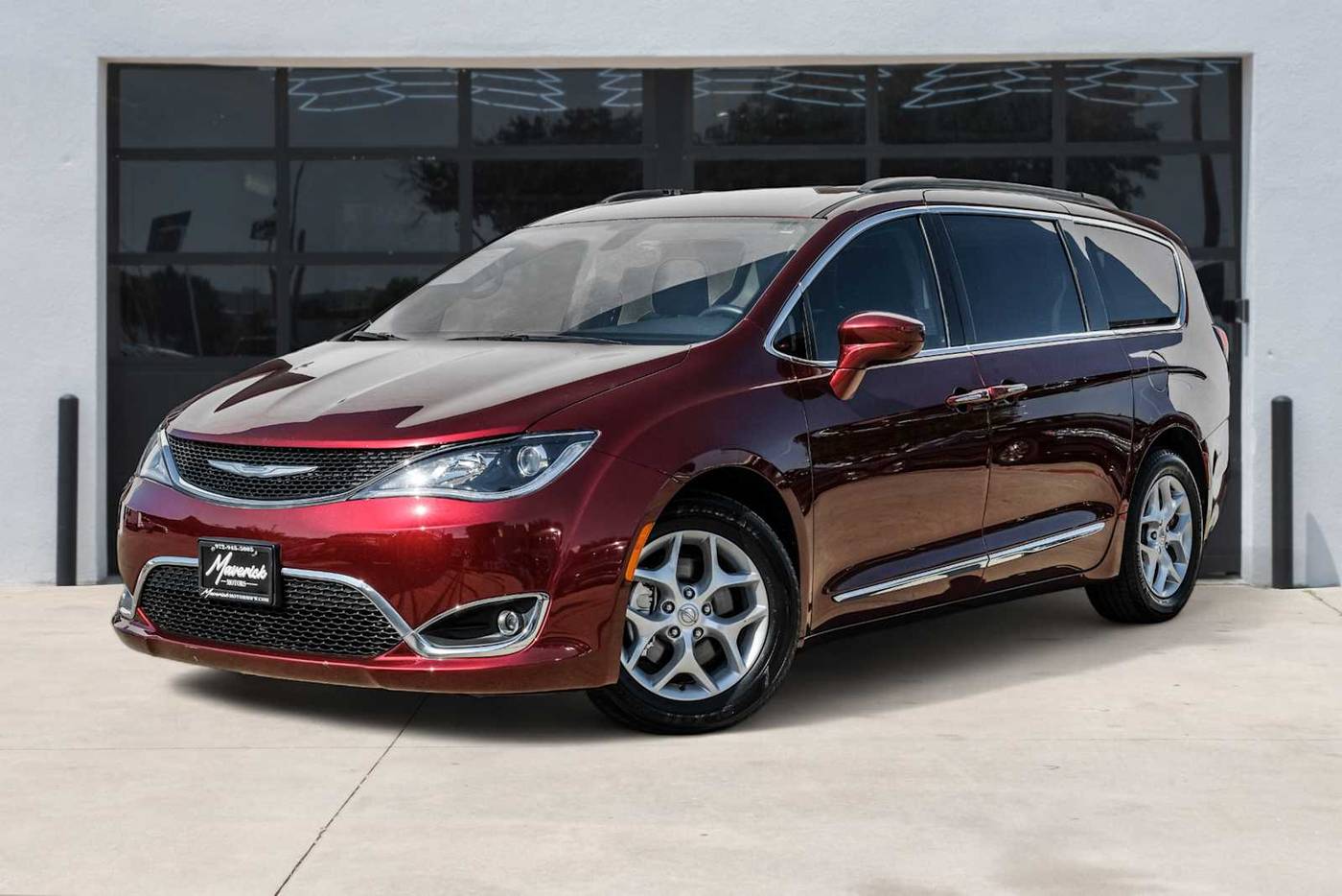 2017 Chrysler Pacifica Touring L — Minivan — 70,610 mi — Lewisville, TX