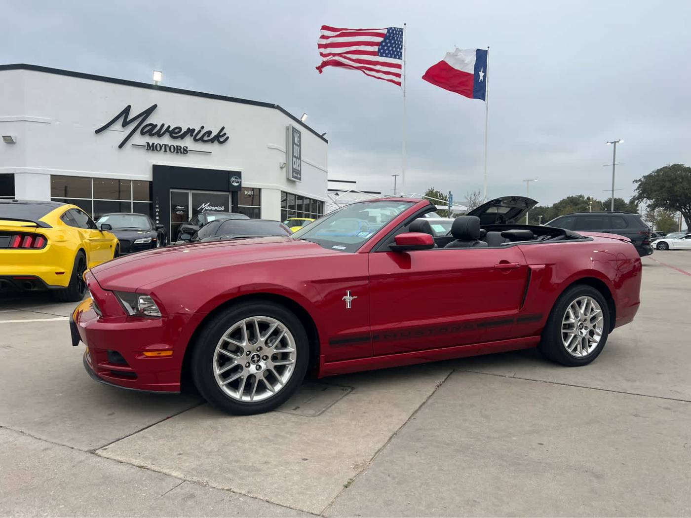 2013 Ford Mustang V6 Premium — Convertible — 68,507 mi — Lewisville, TX