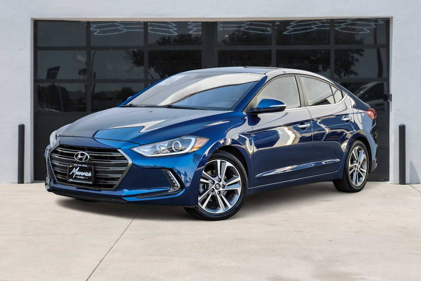 2017 Hyundai Elantra Limited — Sedan — 52,003 mi — Lewisville, TX