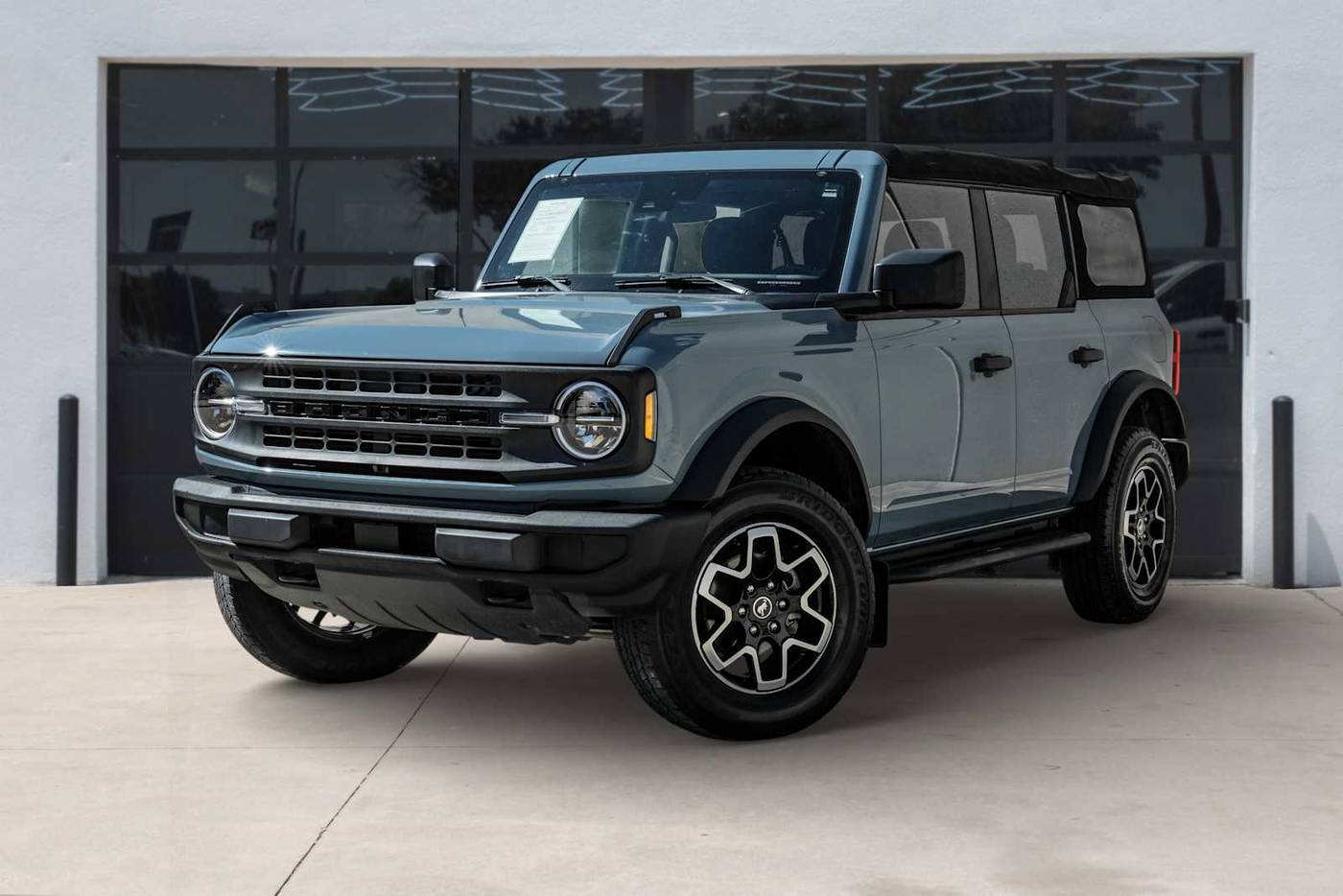 2022 Ford Bronco Base