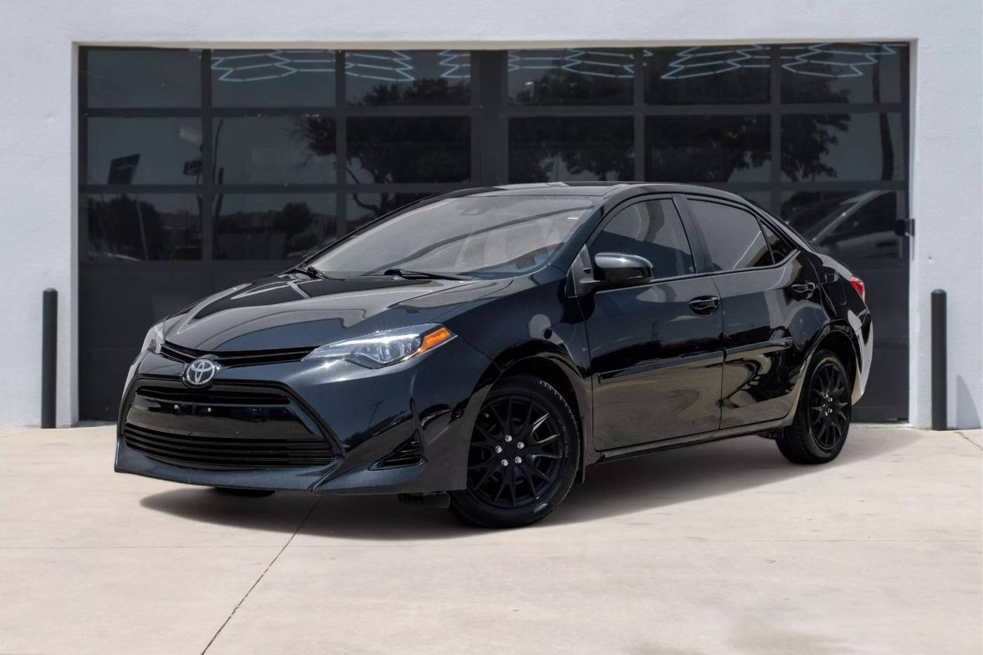 2017 Toyota Corolla LE — Sedan — 102,559 mi — Lewisville, TX