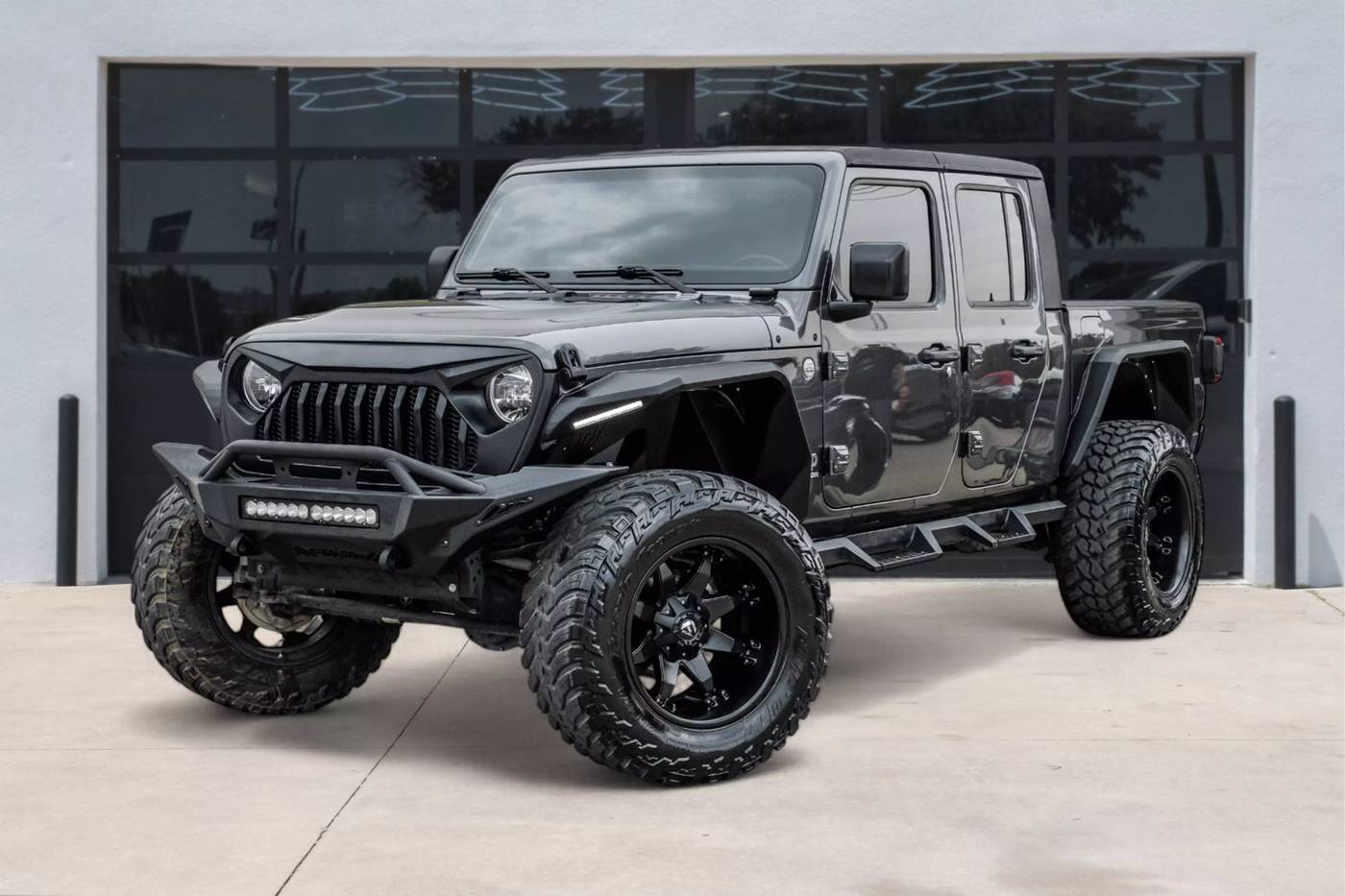2021 Jeep Gladiator Overland — Pickup Truck — 41,700 mi — Lewisville, TX