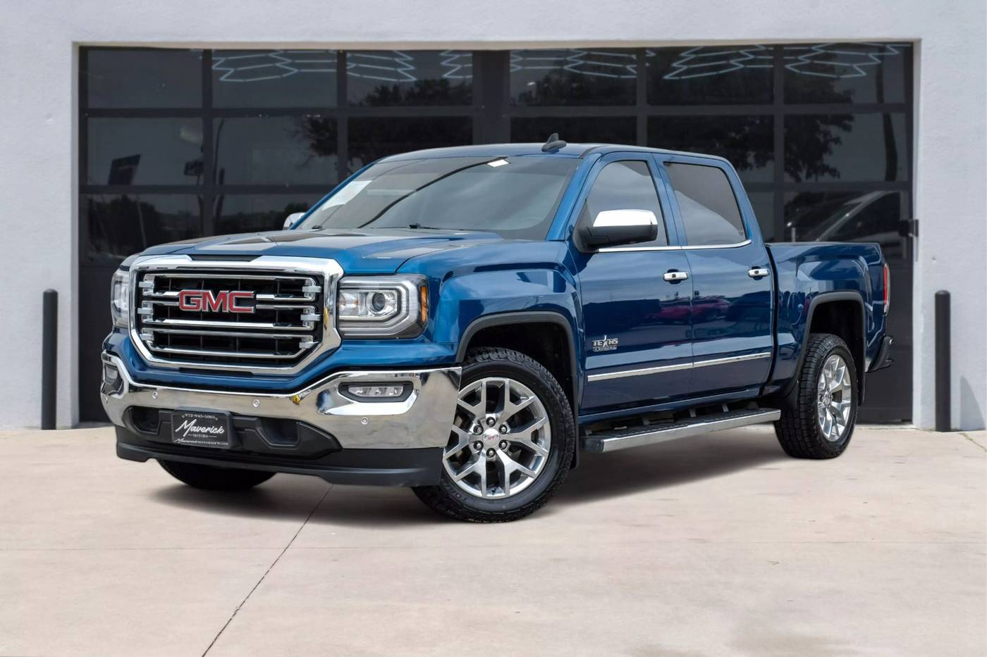 2018 GMC Sierra 1500 SLT — Pickup Truck — 92,870 mi — Lewisville, TX