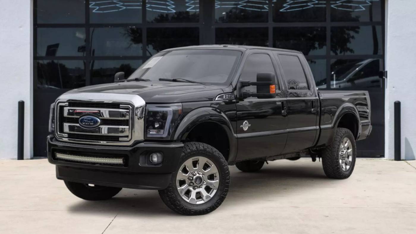 2016 Ford Super Duty F-250 Platinum — Pickup Truck — 59,280 mi — Lewisville, TX