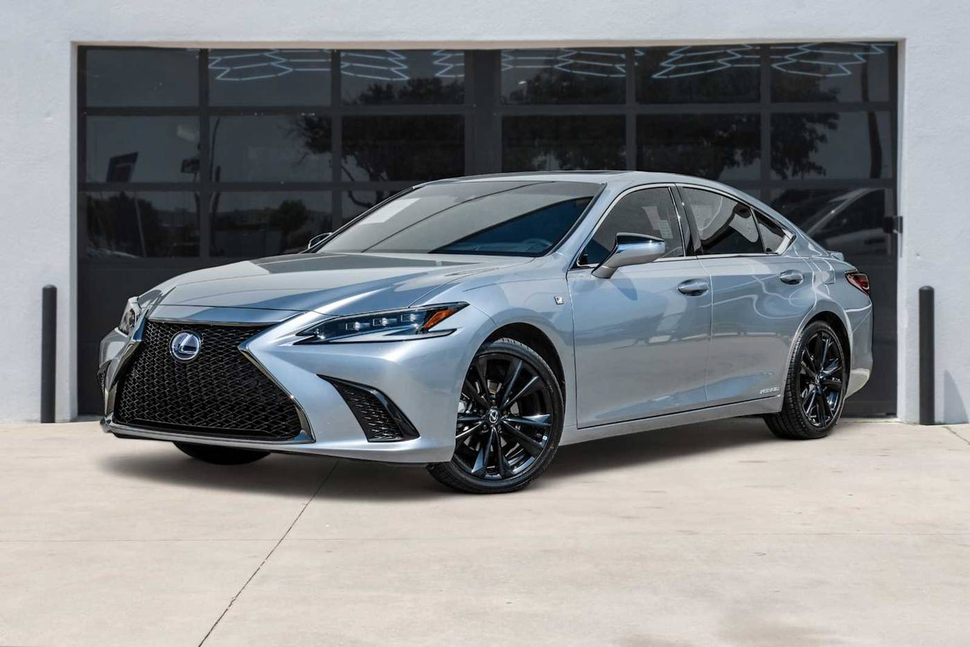 2022 Lexus ES ES 300h F SPORT — Sedan — 50,302 mi — Lewisville, TX