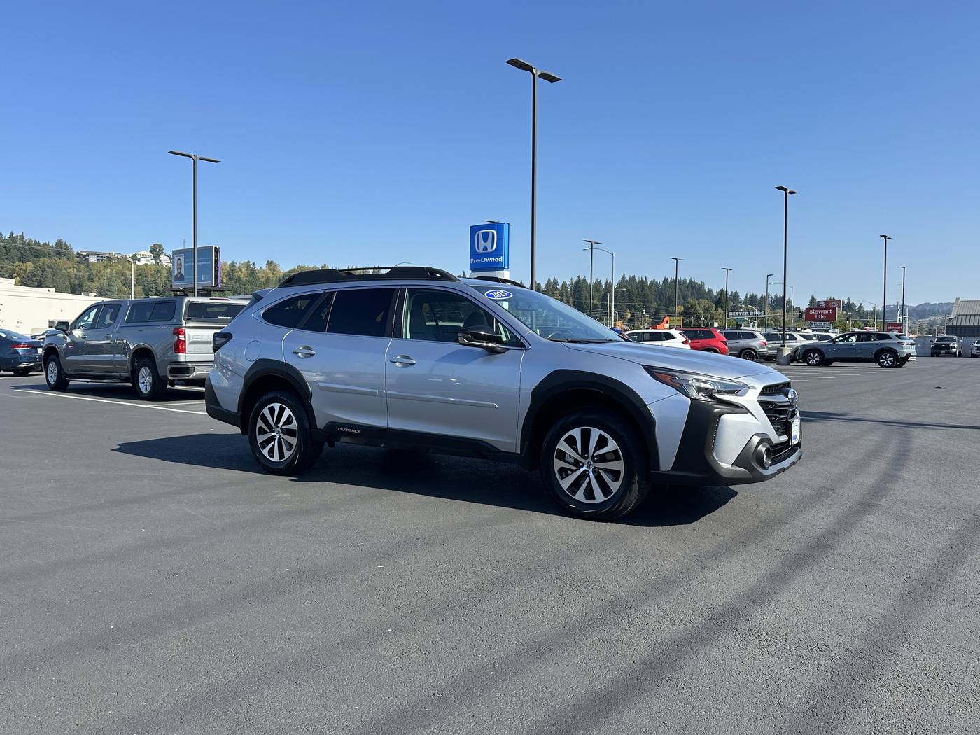2025 Subaru Outback Premium — SUV — 7,309 mi — Longview, WA