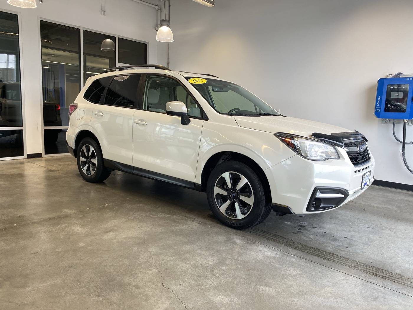 2017 Subaru Forester 2.5i Premium — SUV — 93,182 mi — Longview, WA