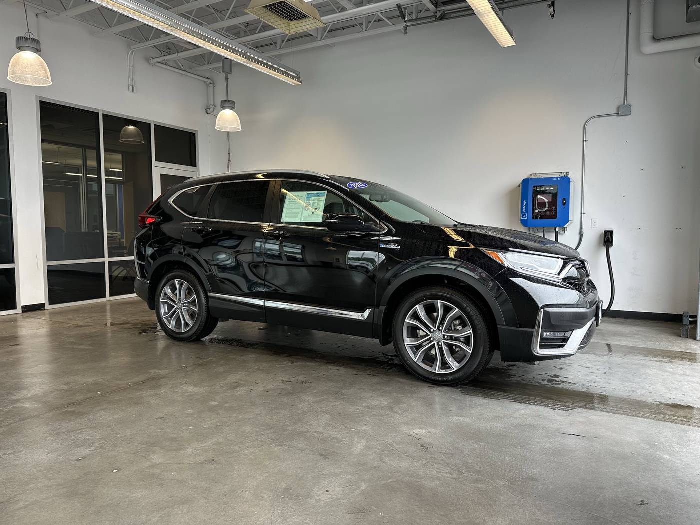2021 Honda CR-V Hybrid Touring — SUV — 63,117 mi — Longview, WA