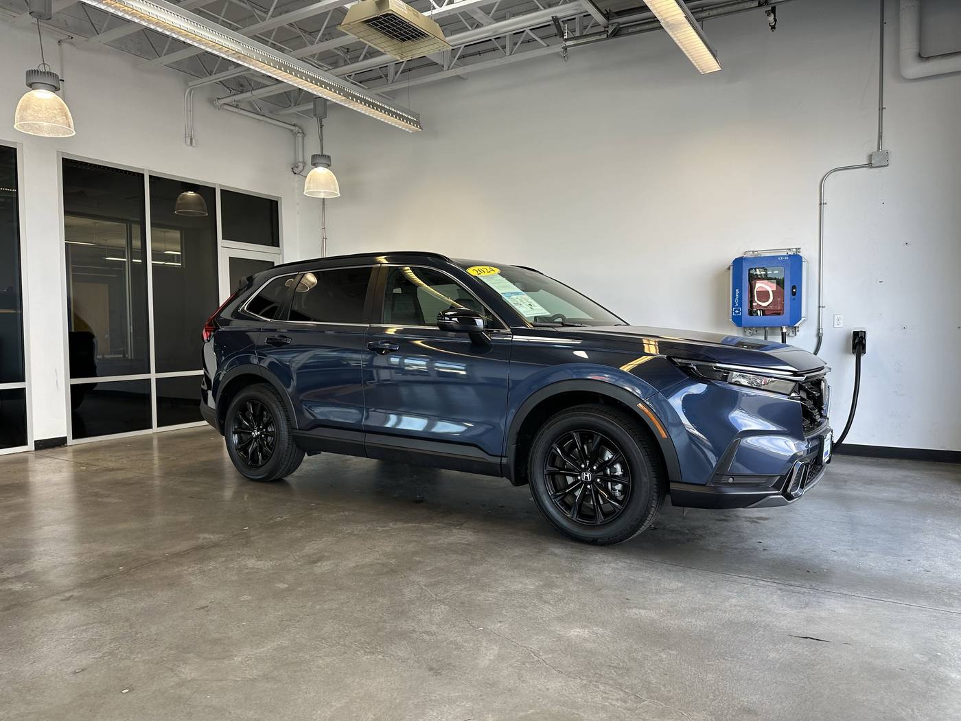 2024 Honda CR-V Hybrid Sport-L — SUV — 3,874 mi — Longview, WA