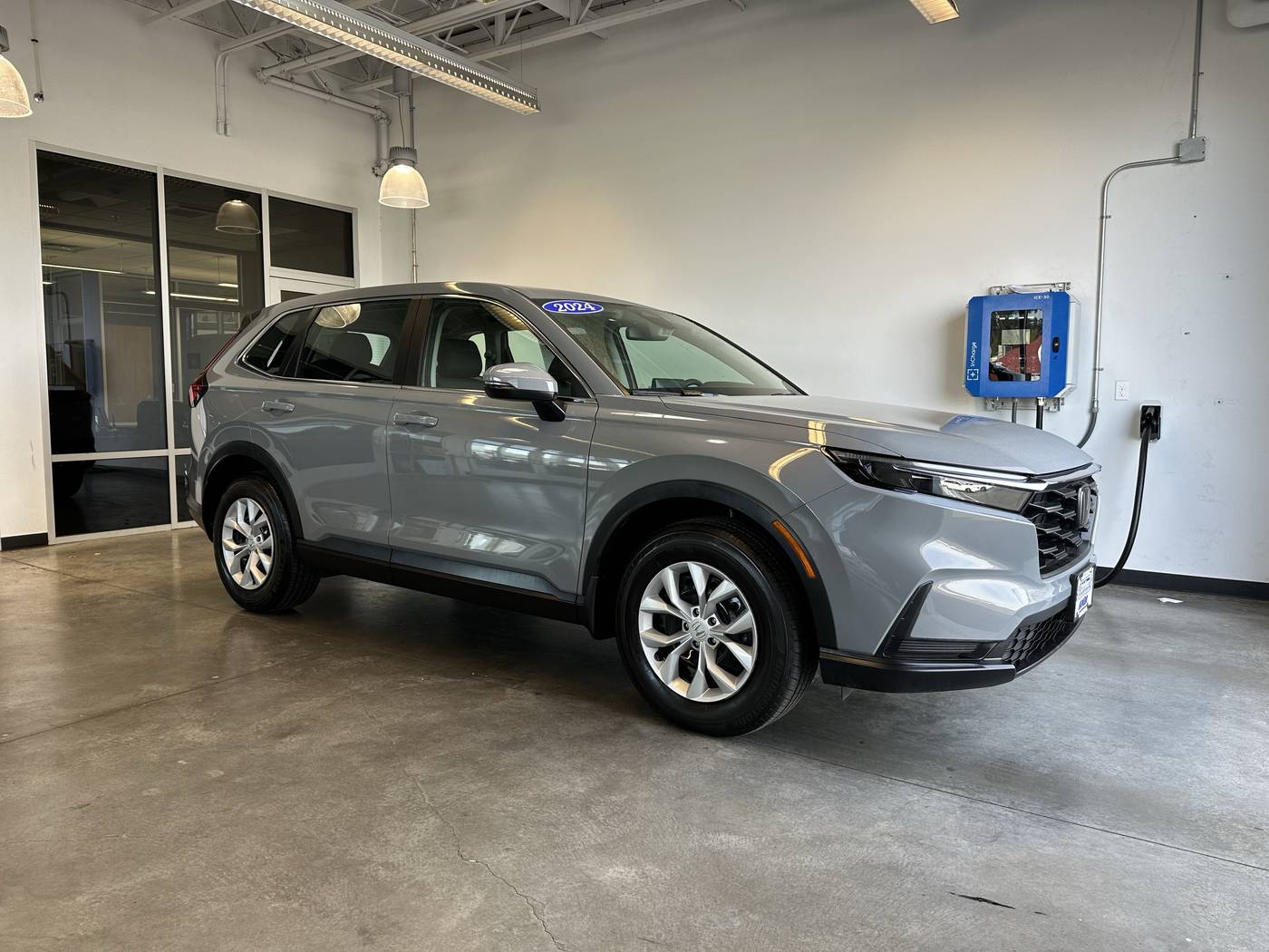 2024 Honda CR-V LX — SUV — 10,899 mi — Longview, WA