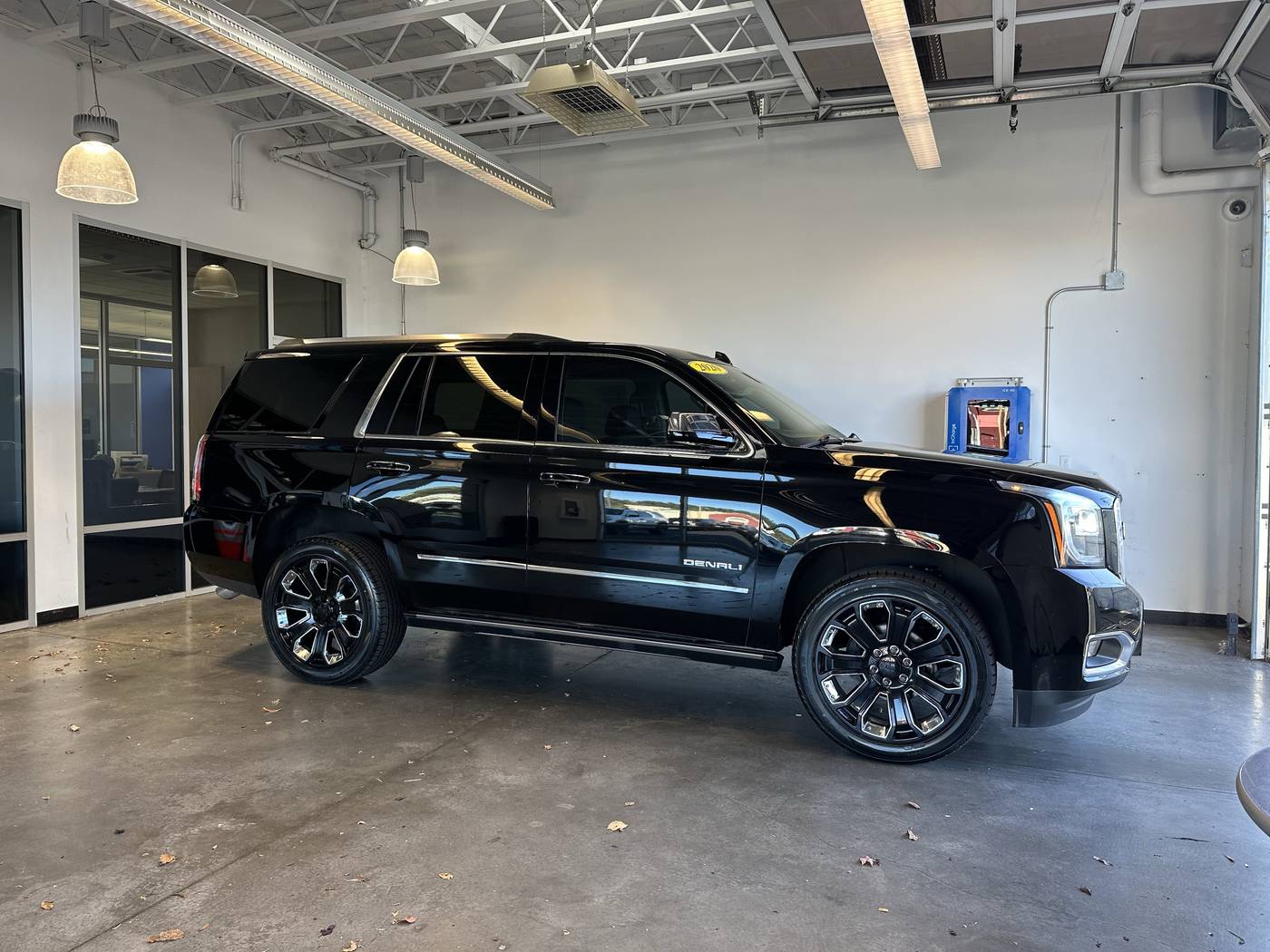 2020 GMC Yukon Denali — SUV — 72,027 mi — Longview, WA
