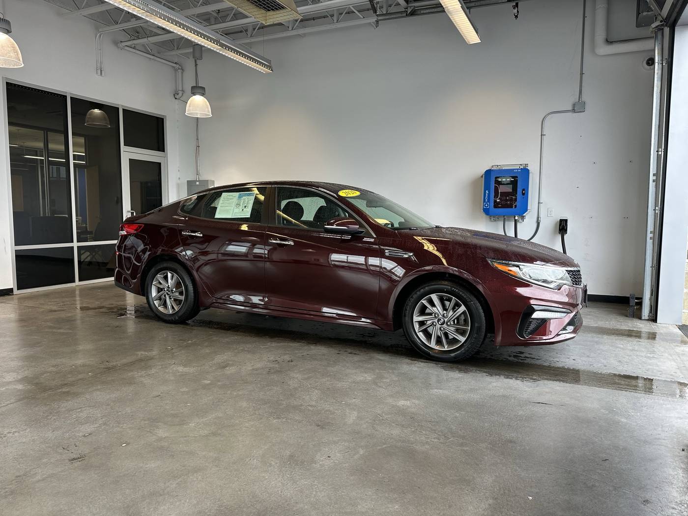2020 Kia Optima LX — Sedan — 102,938 mi — Longview, WA